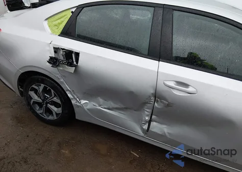 2019 Kia Forte Lxs from USA, damaged, VIN 3KPF24ADXKE113722